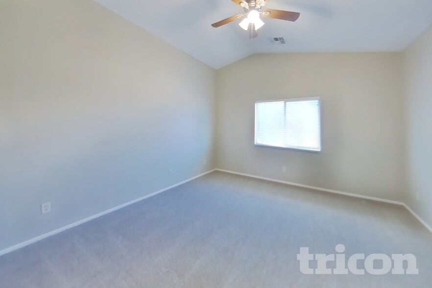 Building Photo - 42065 W Sunland Dr
