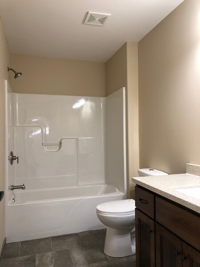 Building Photo - 4011 Westminister Dr
