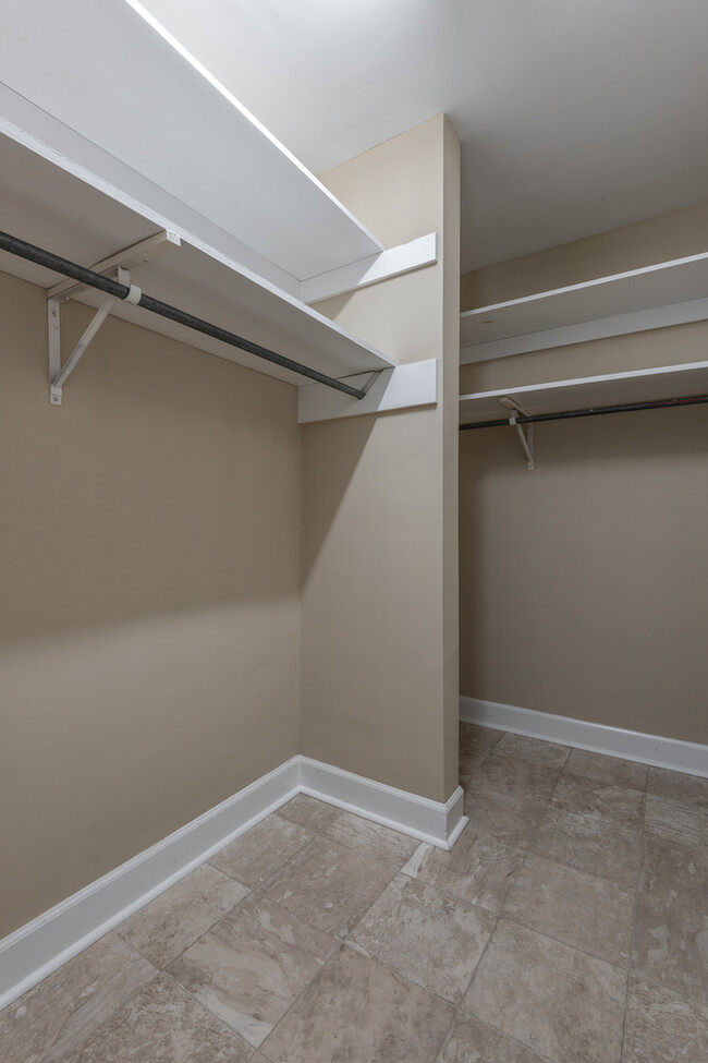 Building Photo - 2960 Tripp Ln