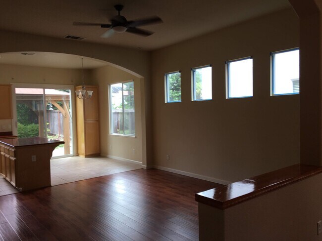 Bay windows at family room - 6461 Cormorant Cir