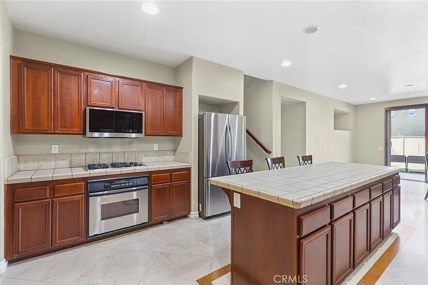 Building Photo - 1411 Scenic Ct