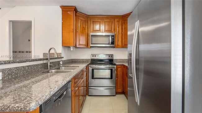 Building Photo - 12065 SW 18th St