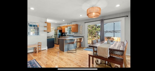 Building Photo - 678 Deer Path Rd