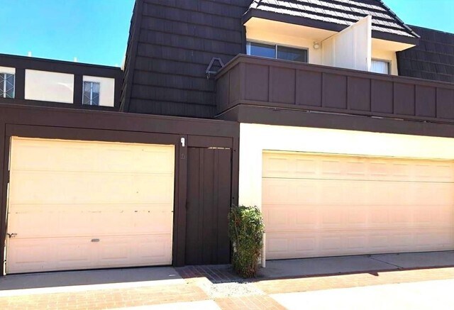 Primary Photo - 1140 Arcadia Ave