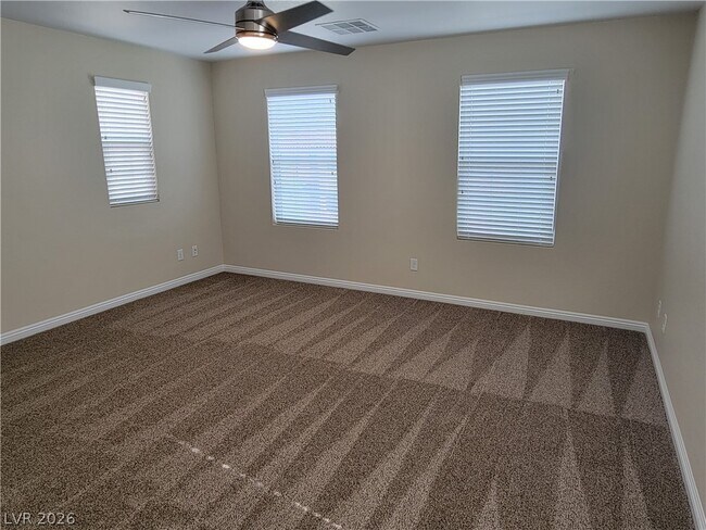 Building Photo - 3001 Camino Sereno Ave