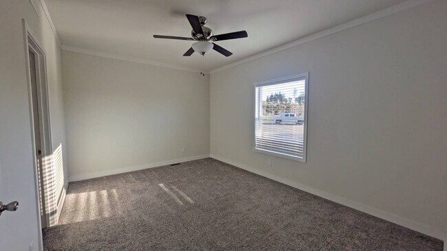 Building Photo - 6656 Pentz Rd