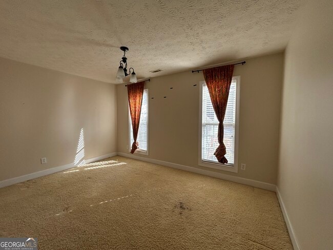 Building Photo - 111 Hanbury Ln