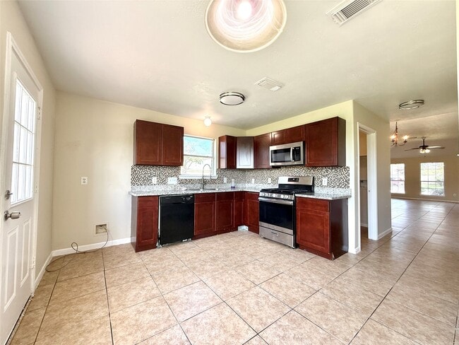 Building Photo - 13706 Audra Ln