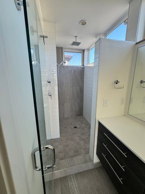 Building Photo - Spooky-Cool One Bedroom Townhome!