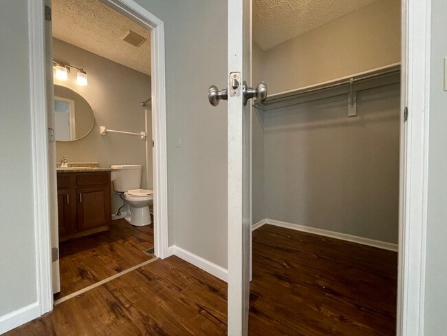 Building Photo - 4821 Lady Jane Ave