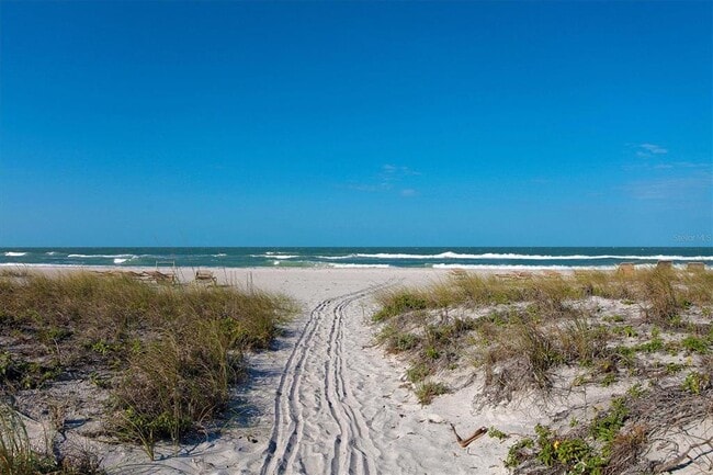 Building Photo - 2089 Gulf of Mexico Dr