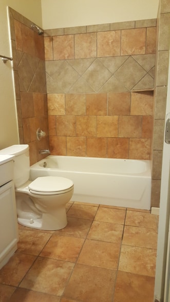 Building Photo - 234 Morningview Dr