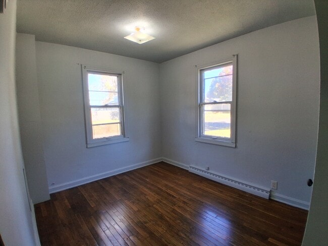 Building Photo - 127 Minnesota-