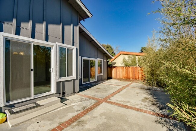 Building Photo - Single Family Home in the Heart of Santa Clara