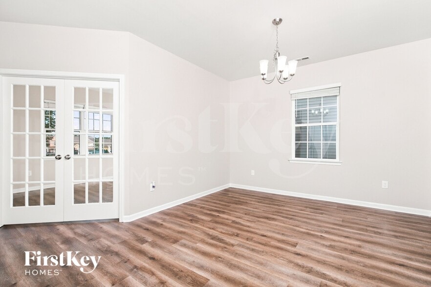Building Photo - 766 River Dell Townes Ave.