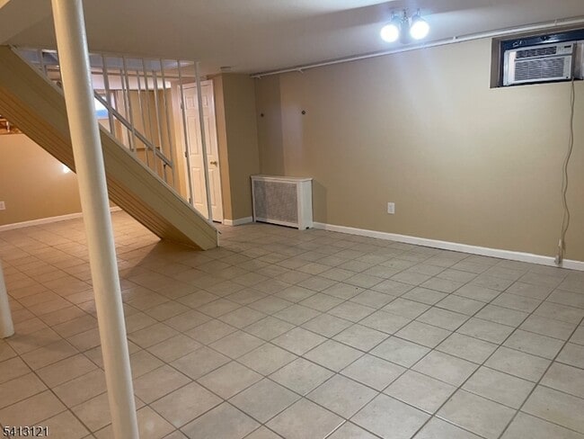 Building Photo - 58 Whitaker Ave