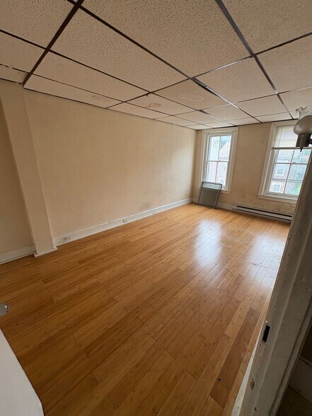 Bedroom 2 - 89 W Ettwein St