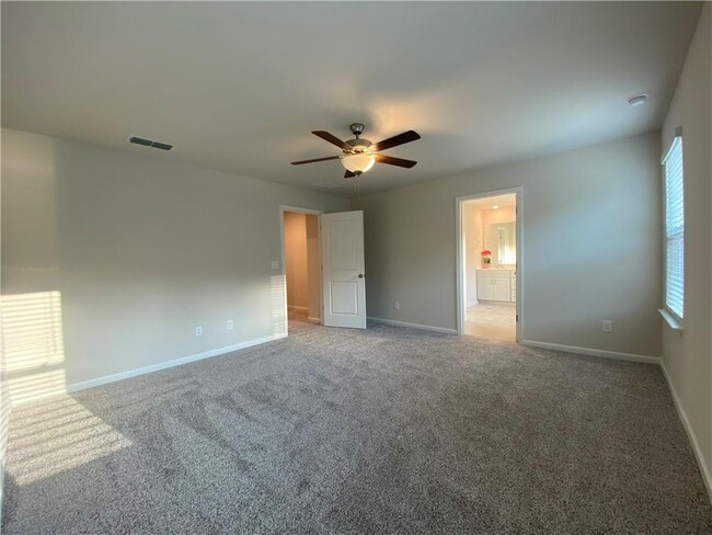 Building Photo - 234 Wells Cir