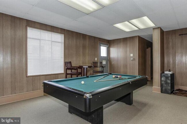 Building Photo - 4501 Arlington Blvd