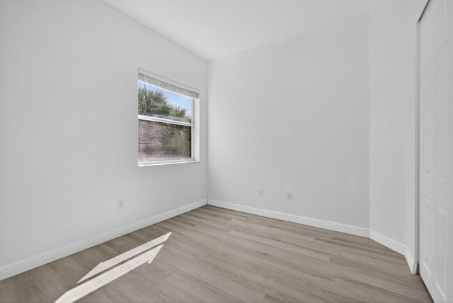 Building Photo - 2089 Reston Cir