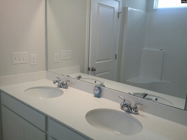 Building Photo - 214 Ridley Hill Ln