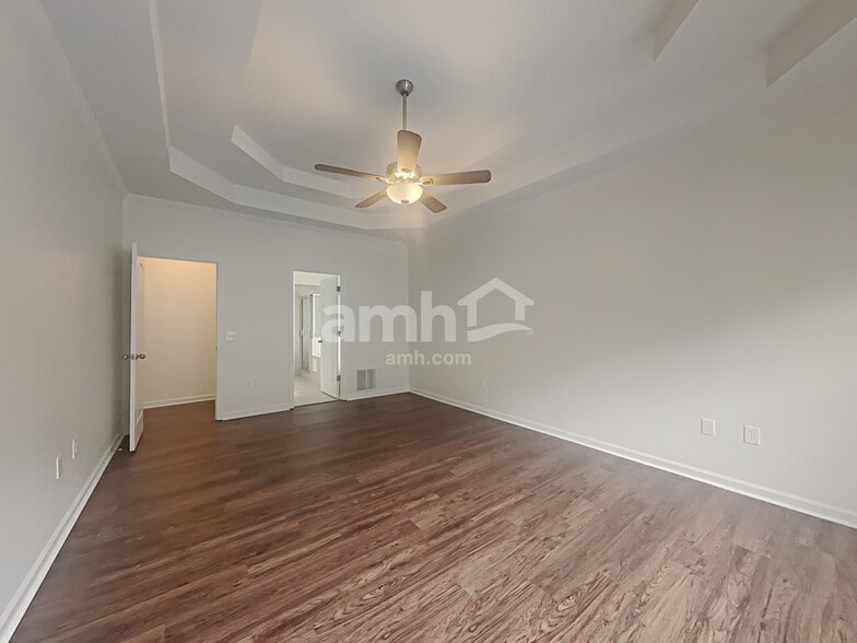 Building Photo - 4410 Split Creek Dr