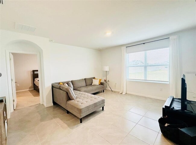 Building Photo - 3384 Hammond Pt