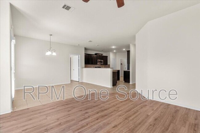 Building Photo - 1729 Park Trails Blvd