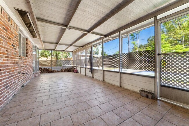 Building Photo - 9018 Langdon Ln