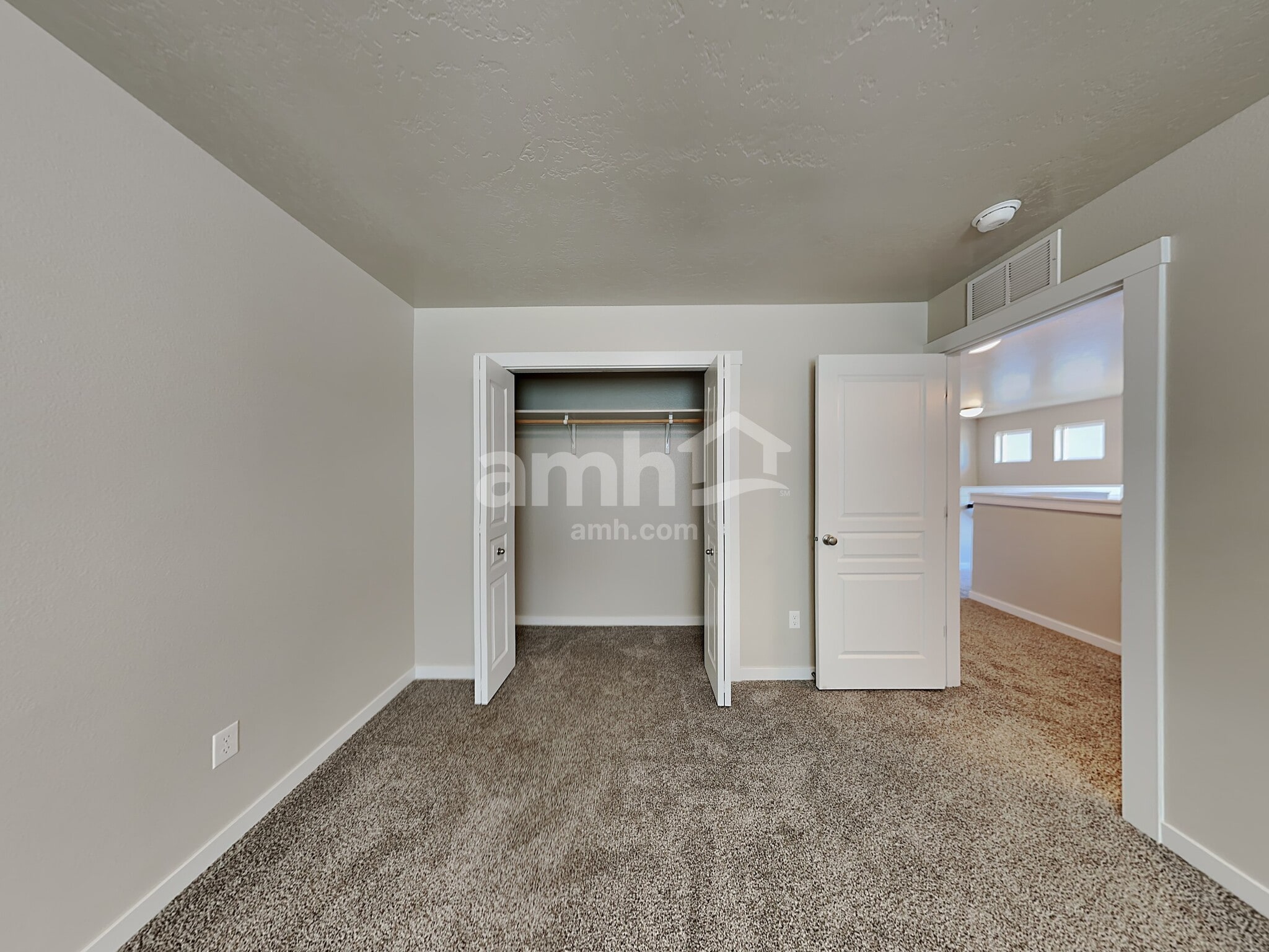 Building Photo - 676 N Keagan Way
