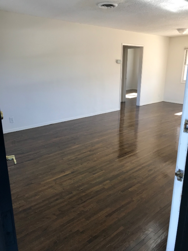 Building Photo - 13744 Burbank Blvd