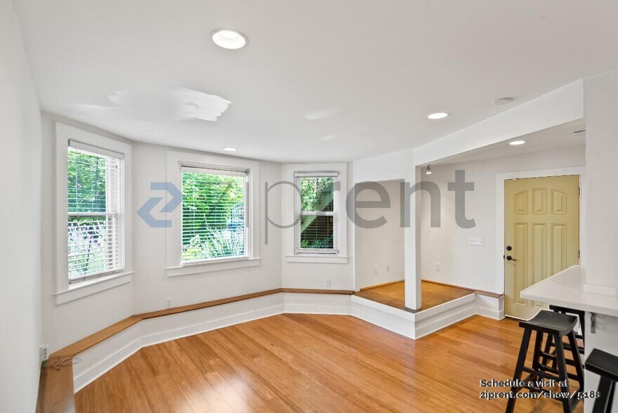 Building Photo - 5835 Occidental St