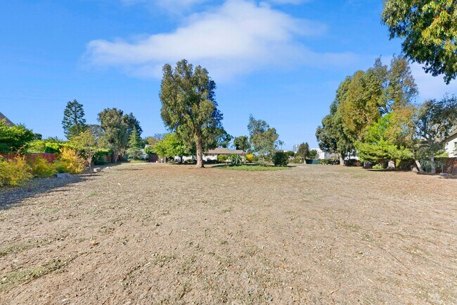 Building Photo - 29242 Heathercliff Rd