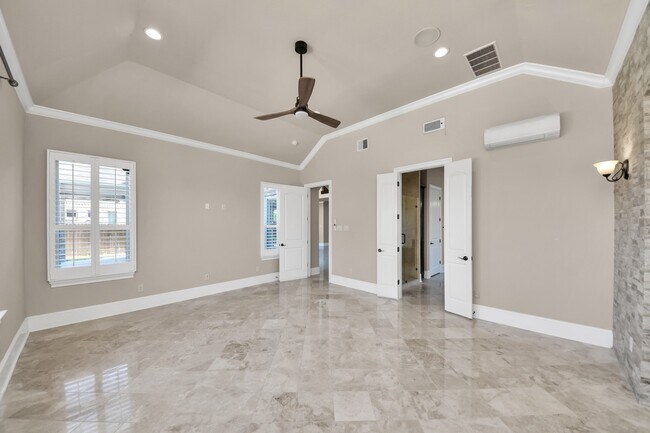 Building Photo - 25627 Fleming Lodge Ln