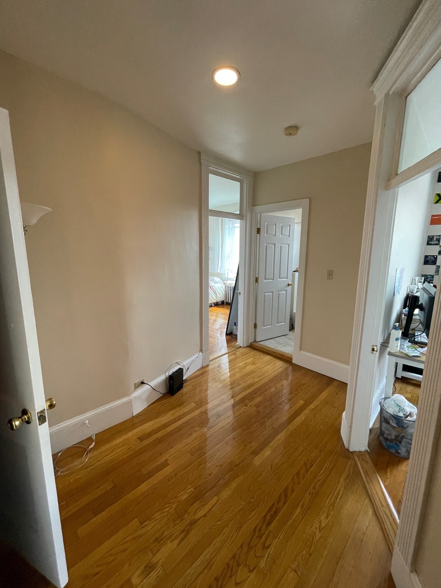 Building Photo - 903 Beacon St