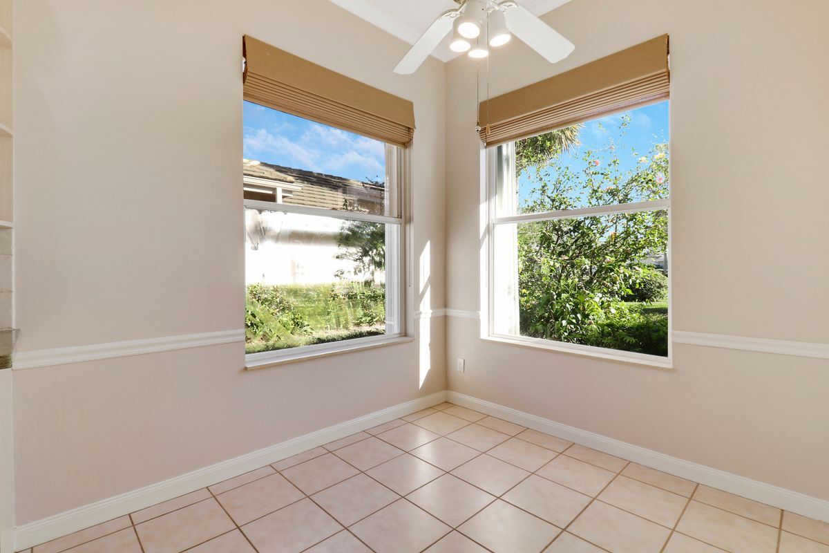 Building Photo - 7428 SE Waxberry Cir