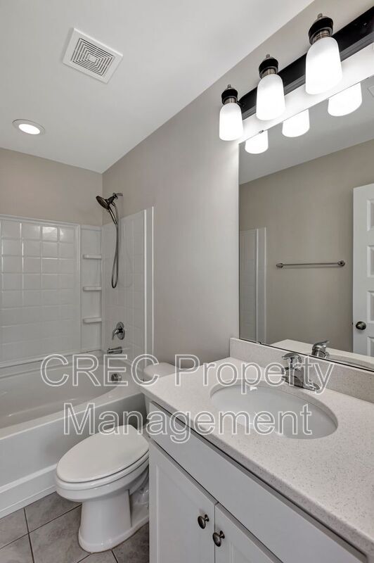 Building Photo - 7811 Park Gate Dr