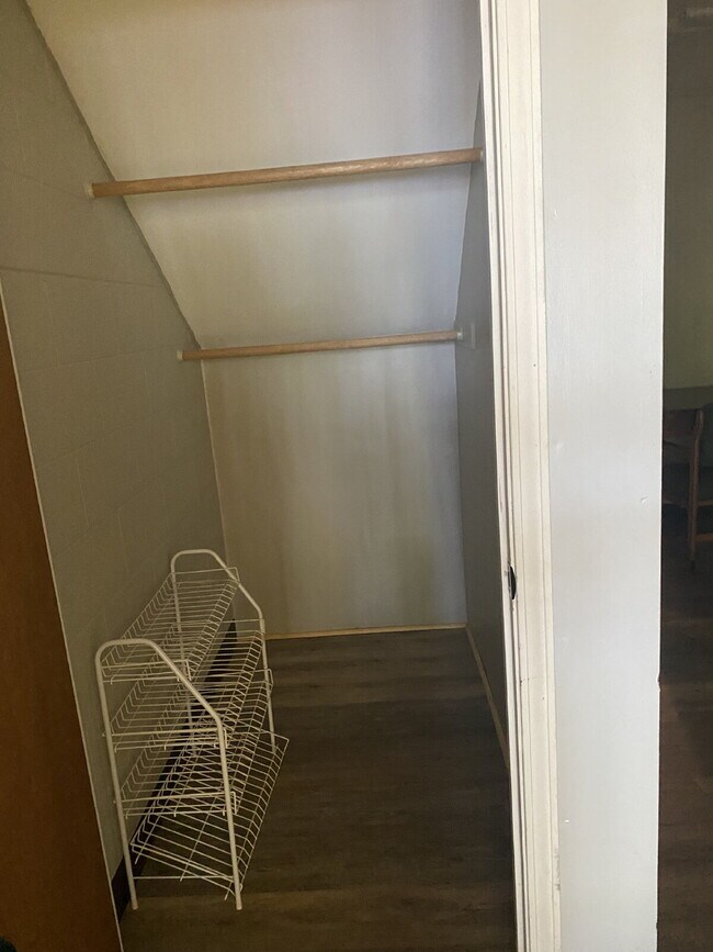 Building Photo - Lakefront Living! Furnished 3-Bed Home w/ ...