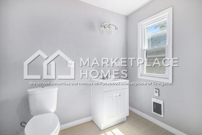 Building Photo - 14838 Griggs Ave