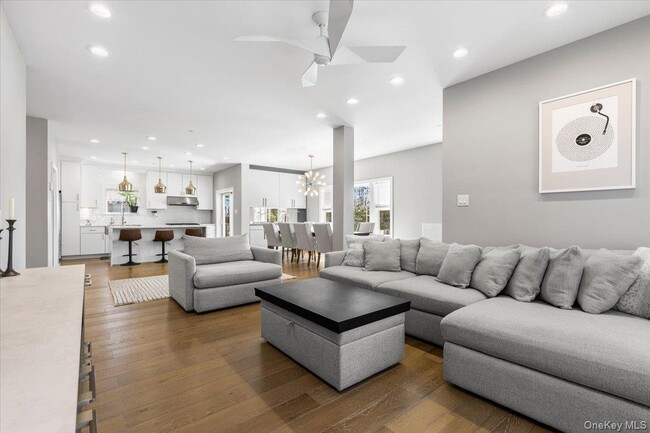 Building Photo - 73 Maple Ave