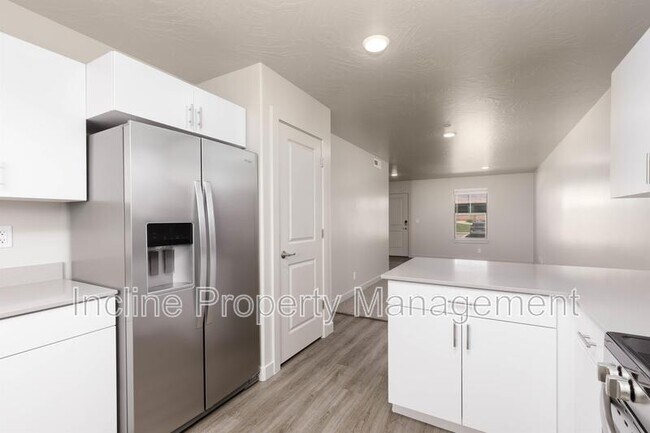 Building Photo - 6159 Winding Wy