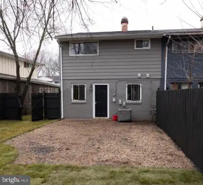 Building Photo - 6837 Forest Terrace