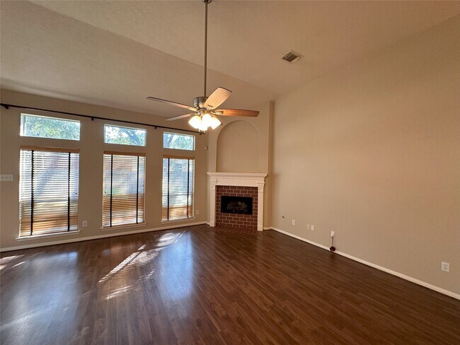 Building Photo - 3734 Paigewood Dr