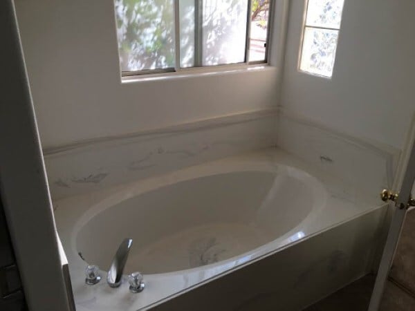 Building Photo - 840 N Twin Lakes Dr