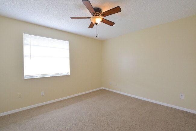 Building Photo - 551 Verbena Ct