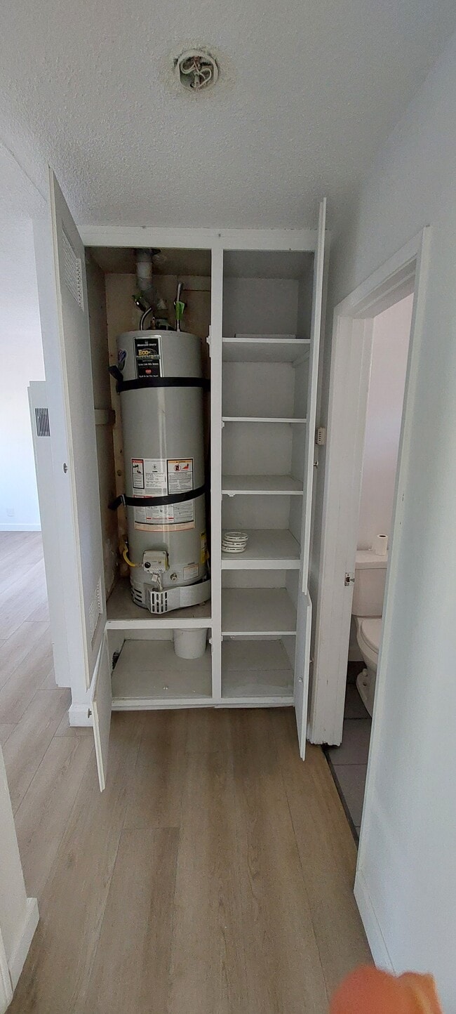 Building Photo - 230 S Azusa Ave