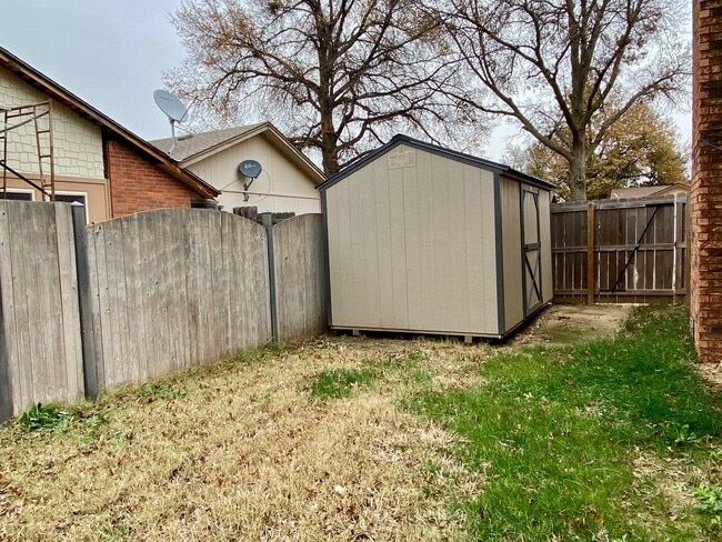 Building Photo - Welcome Home!