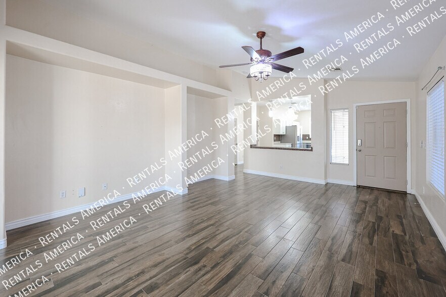 Building Photo - 15428 W Mauna Loa Ln