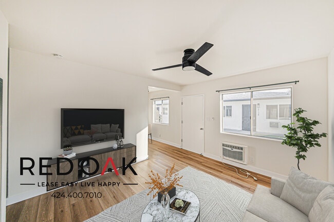 Building Photo - 8136 Constance St