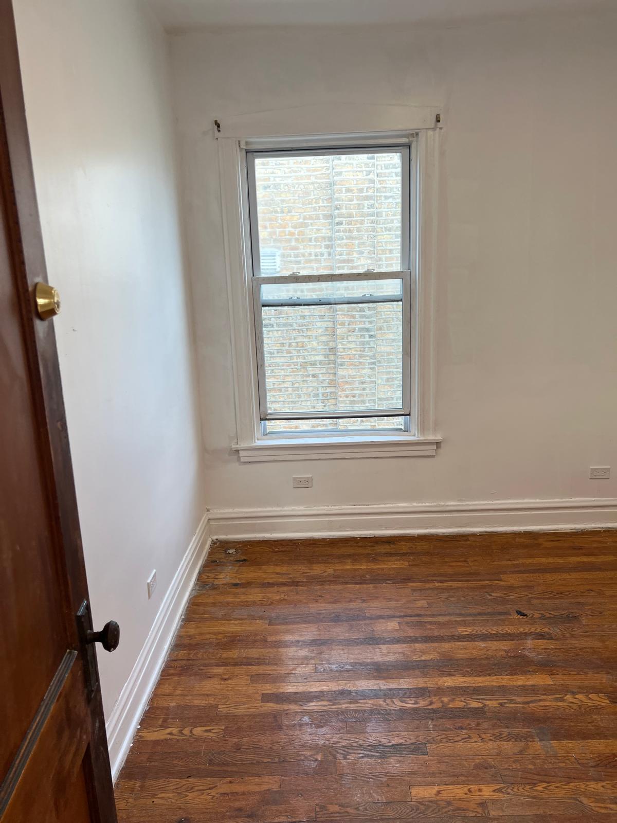 Building Photo - 4536 W Wrightwood Ave